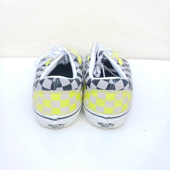 Vans Men's Size 7 Yellow Black White Checkered Shaker Board Shoes - Picture 4 of 9